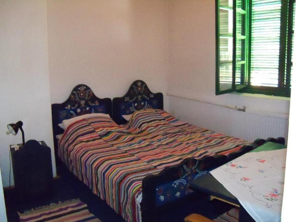 Hotel Gobe Csarda Oradea Zimmer foto