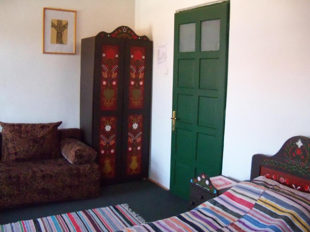 Hotel Gobe Csarda Oradea Zimmer foto